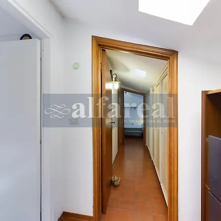 Magna, 4 Con Vista Mozzafiato Sul Mare E Sul Borgo! By Alfareal Apartment